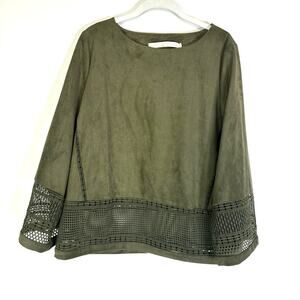 Marie Oliver Green faux suede laser cut blouse Women’s Size Medium
